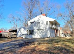 800-802 E 75th Terrace - Duplex - Photo 1 of 1