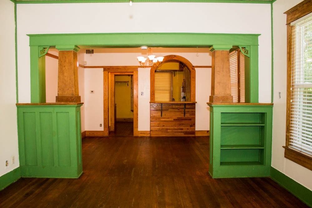 5100 Avenue G - Photo 3 of 38