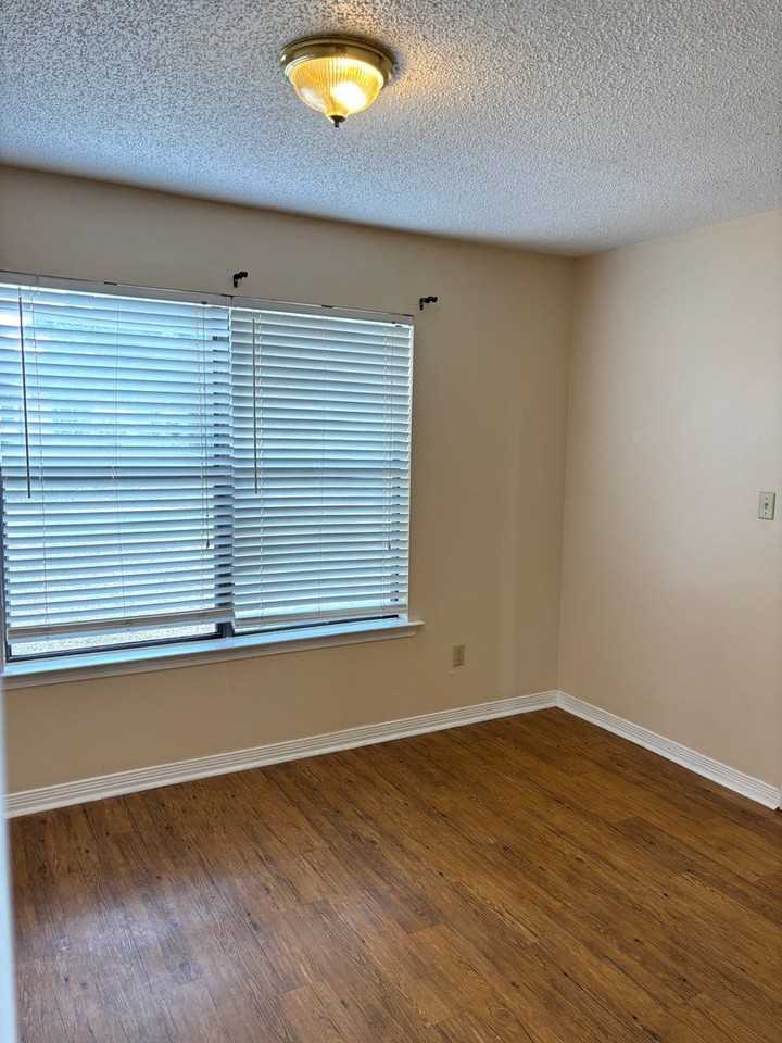 4153 Aqua Vista Drive - Photo 3 of 18