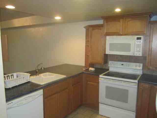 805 29th St - Photo 2 of 21