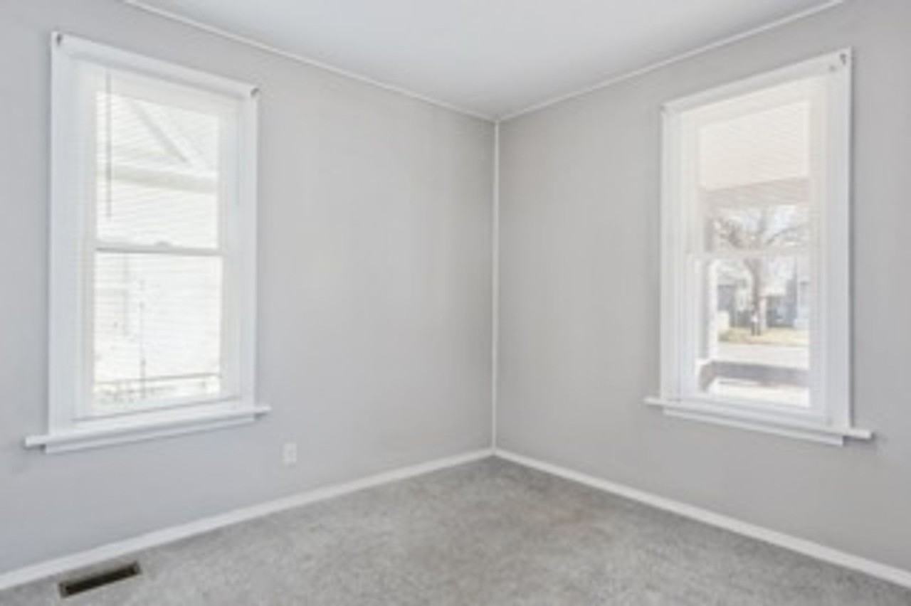 1527 S Water St - Photo 4 of 14