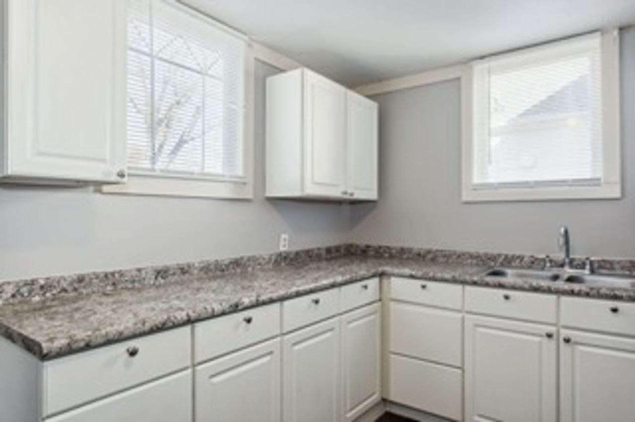 1527 S Water St - Photo 6 of 14