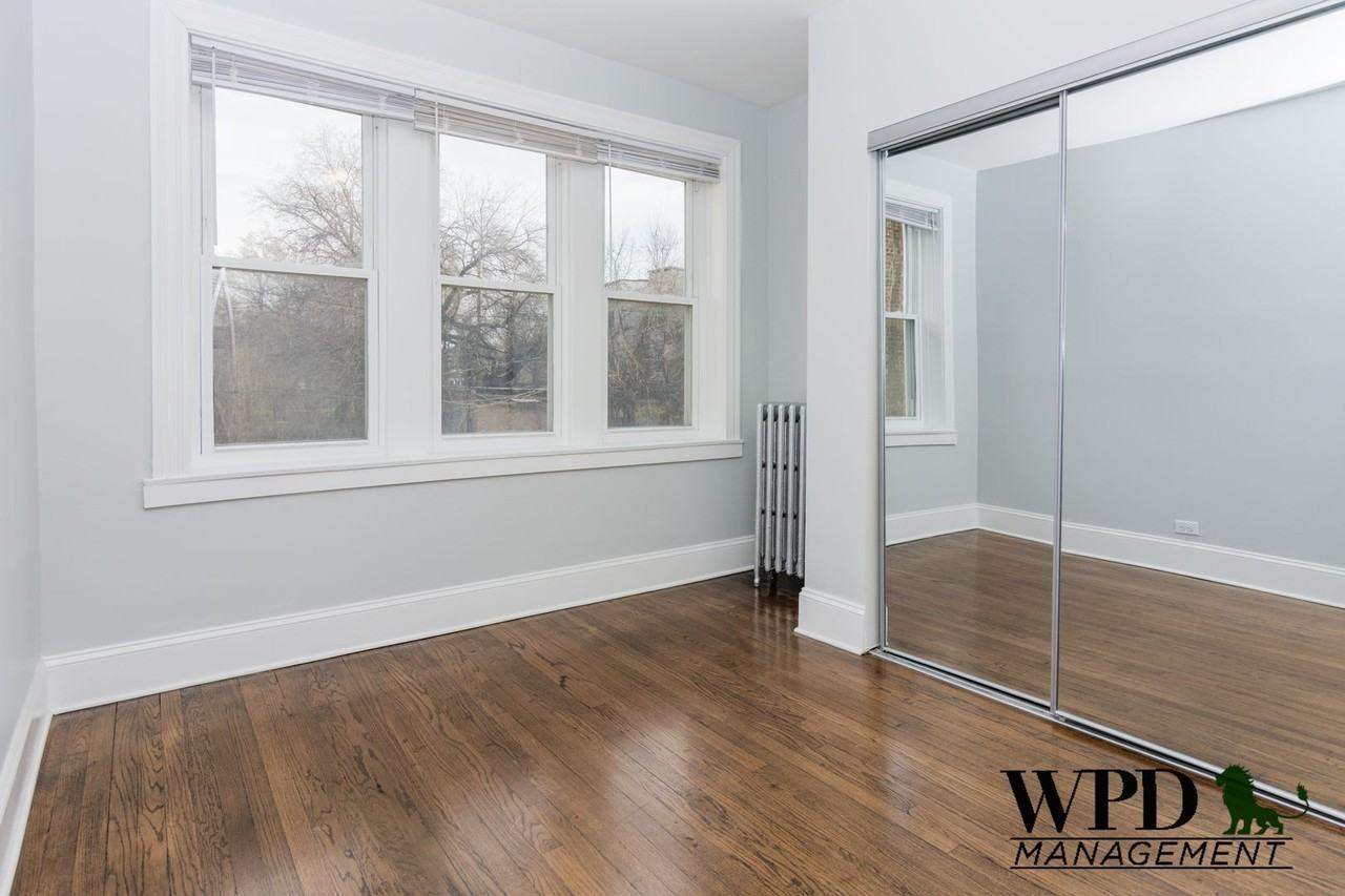 7431 S Eggleston Ave - Photo 5 of 8