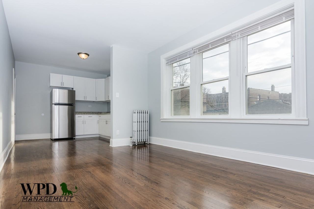 7431 S Eggleston Ave - Photo 6 of 8