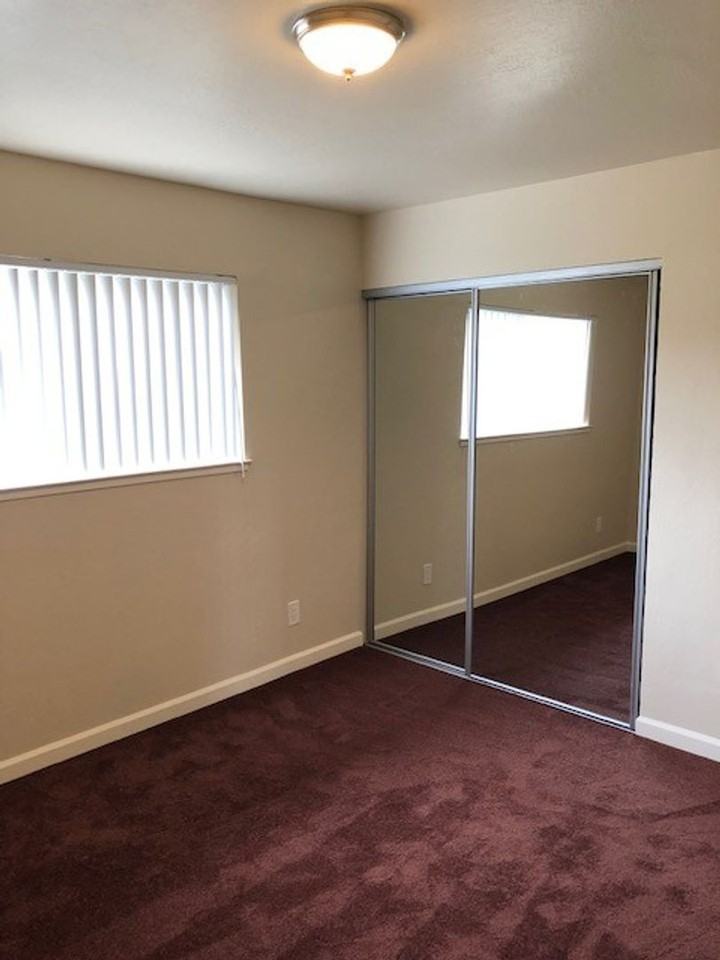 Shangri-La Apartments - Photo 3 of 20