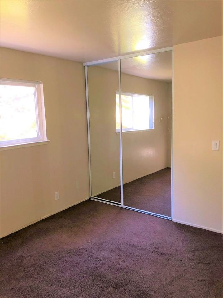 Shangri-La Apartments - Photo 4 of 19