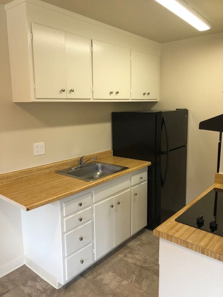 Shangri-La Apartments - Photo 6 of 19