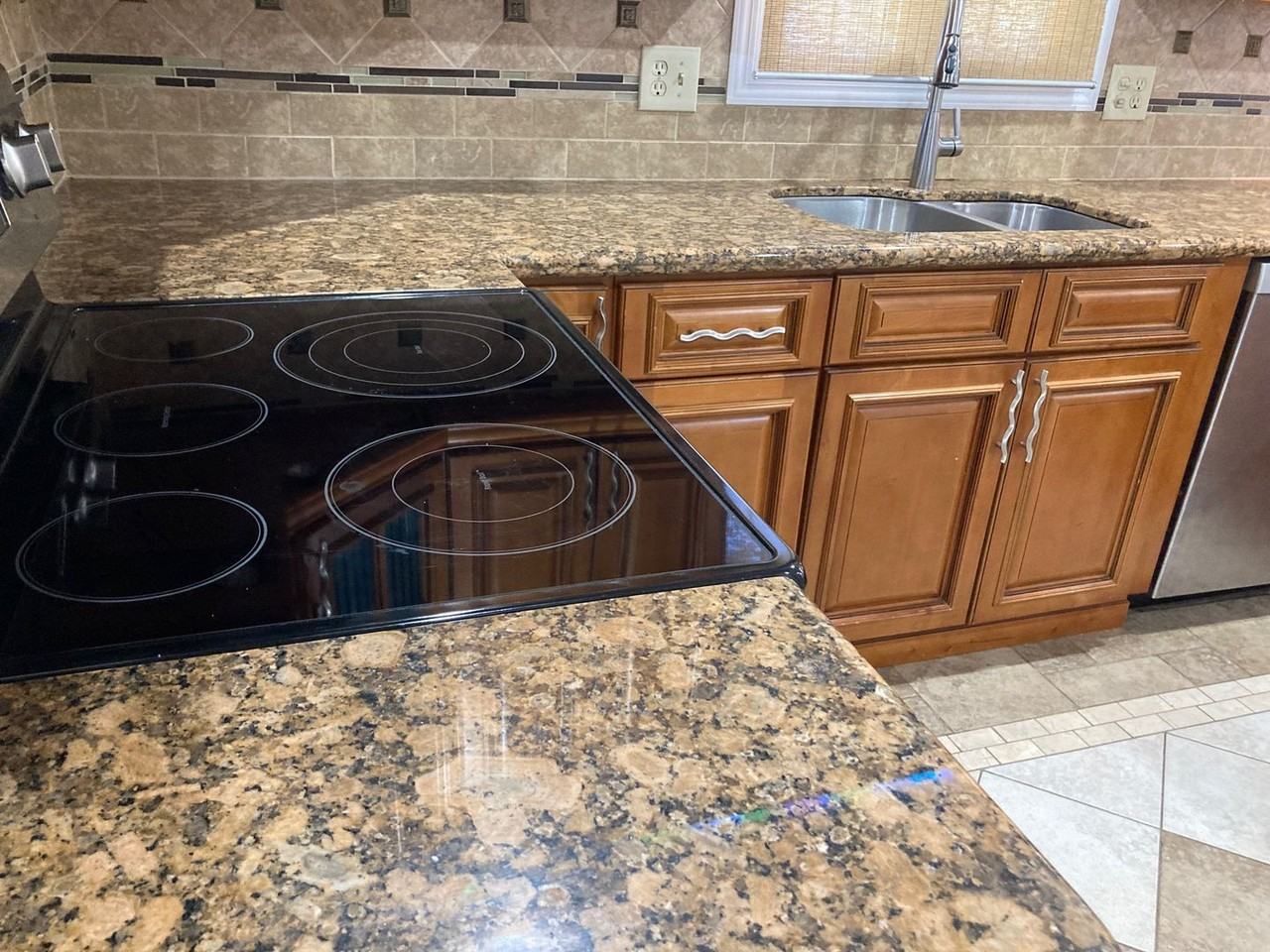 8707 Groveside Dr - Photo 3 of 34