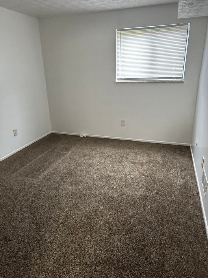 The Villages at Lemans - Photo 2 of 14