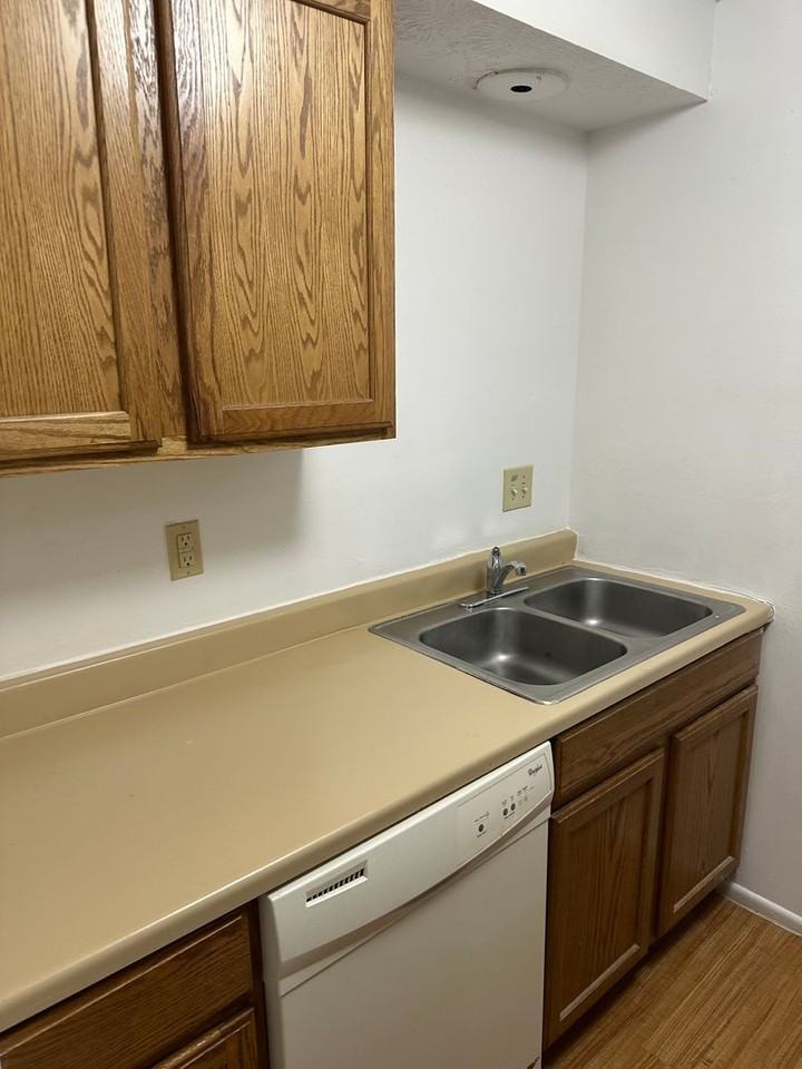 The Villages at Lemans - Photo 5 of 14