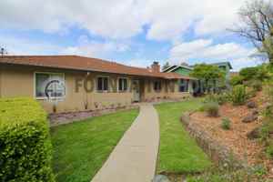 featured image of 17 Portola Ave