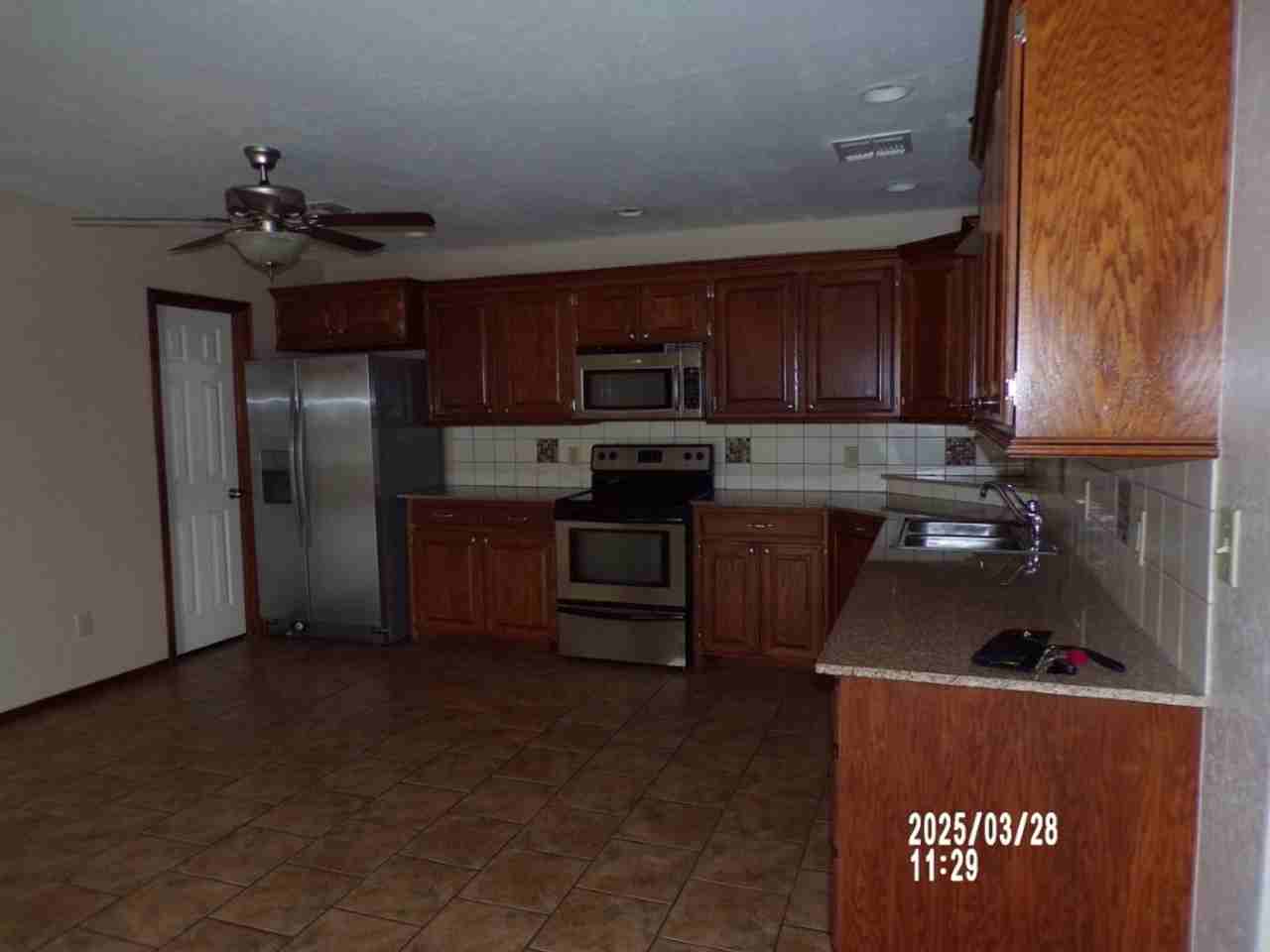 201 W E Ave - Photo 2 of 5