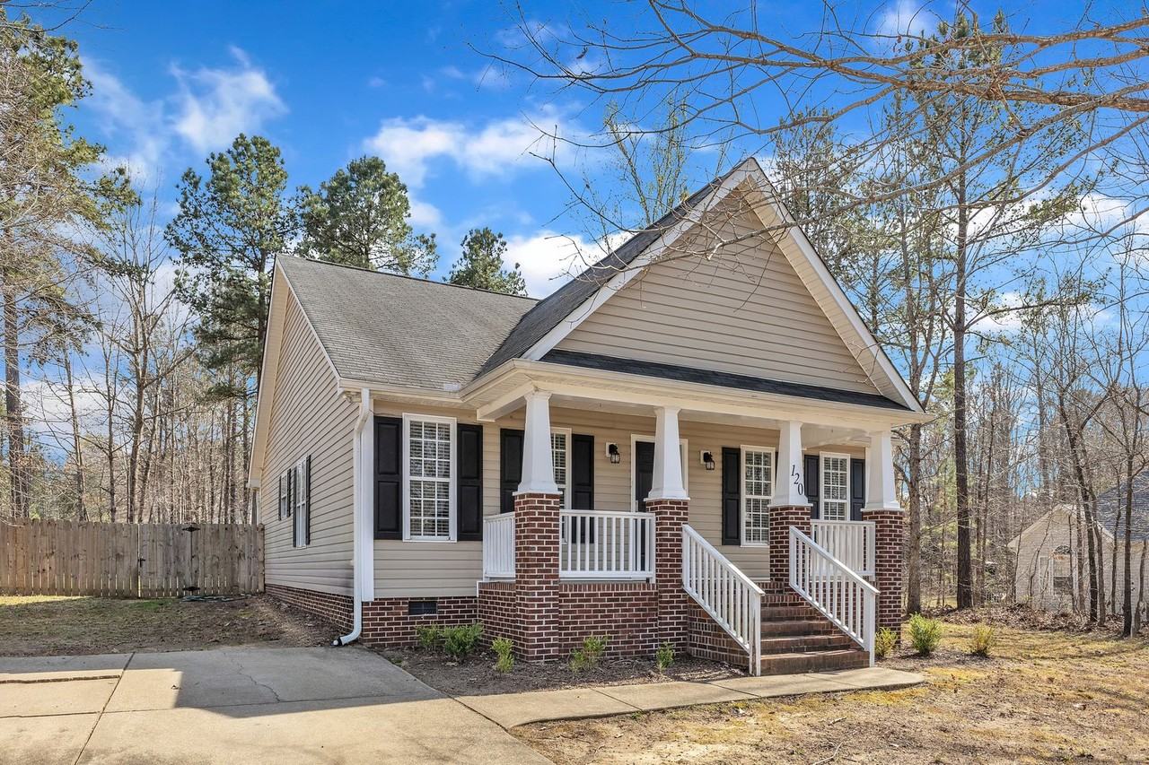 120 Saddletree Drive - Photo 2 of 39