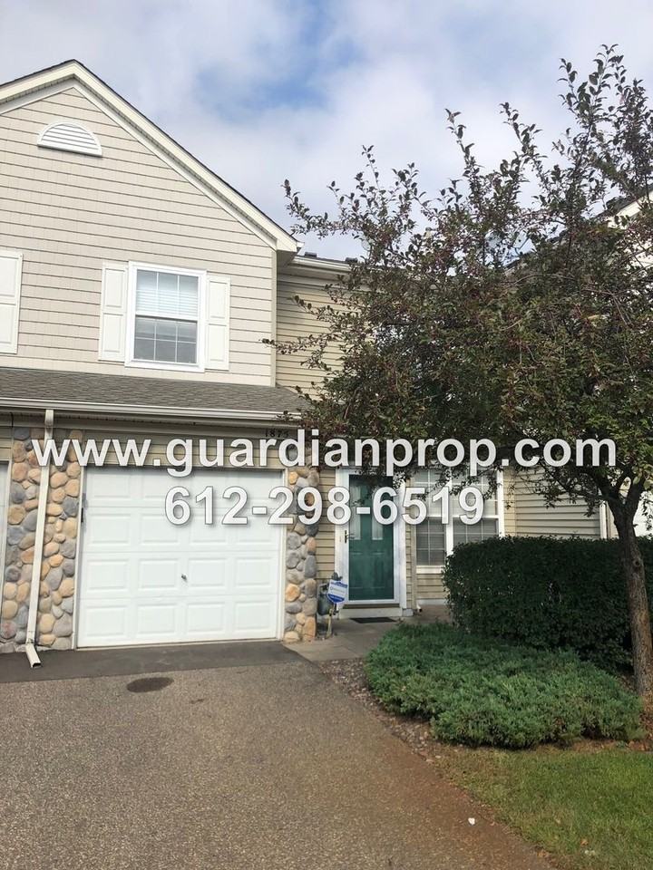 1875 Bluestem Ln