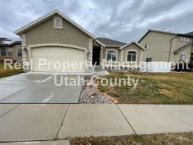 3347 E Kennekuk Ln - Photo 1 of 1