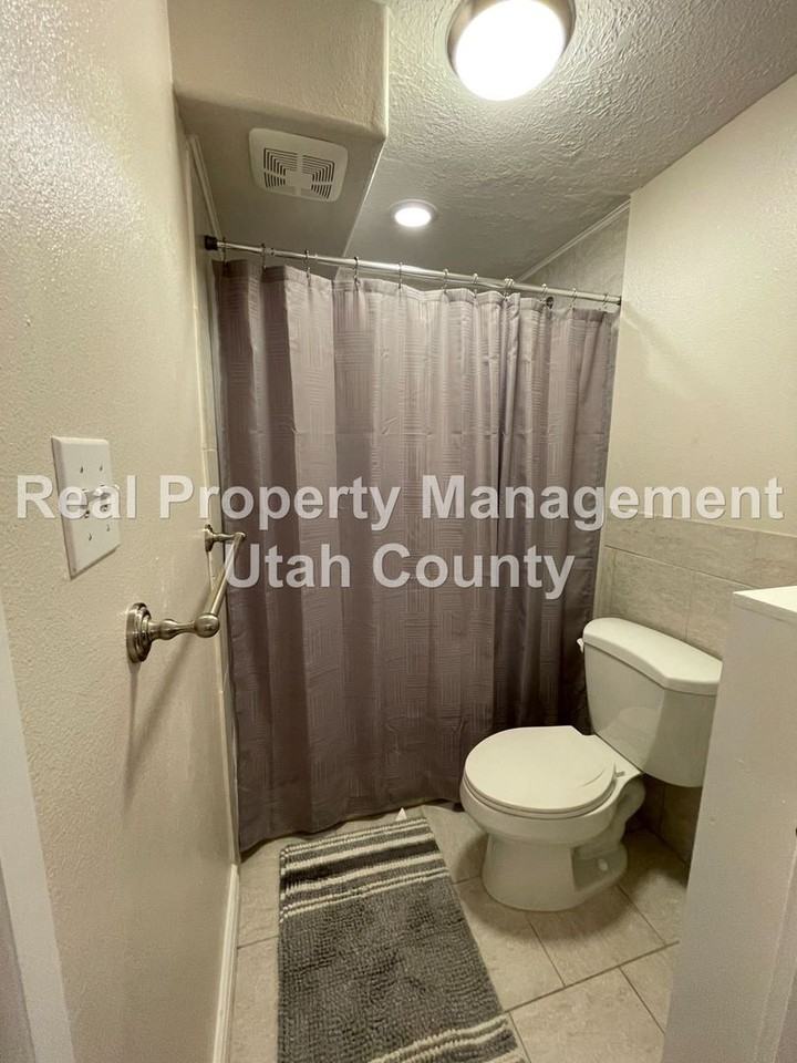 3347 E Kennekuk Ln - Photo 4 of 15