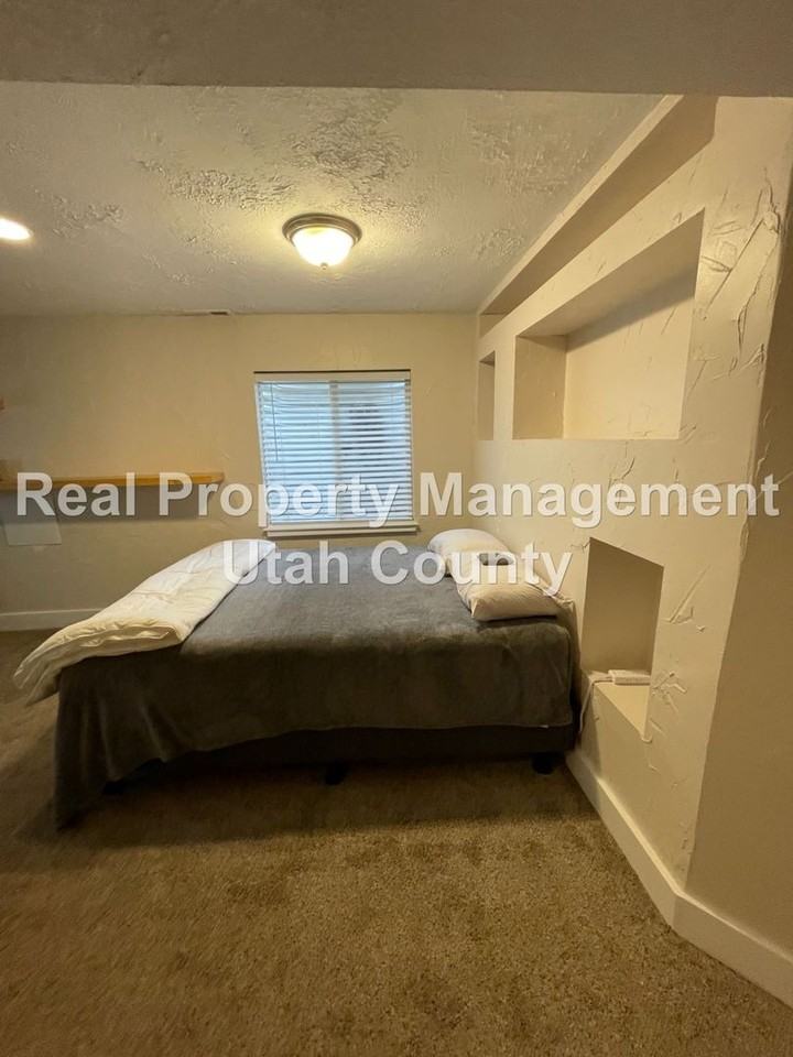 3347 E Kennekuk Ln - Photo 7 of 15