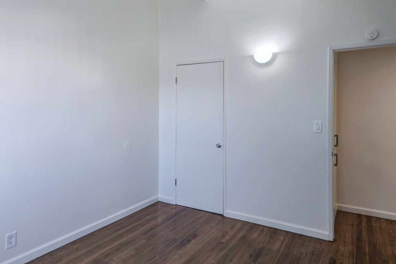 Marine Terrace - Photo 5 of 7