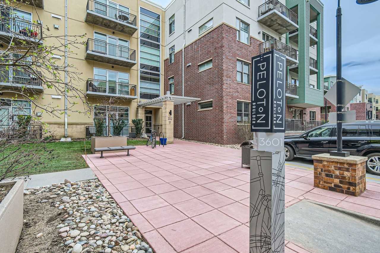 3601 Arapahoe Ave #204 - Photo 4 of 33