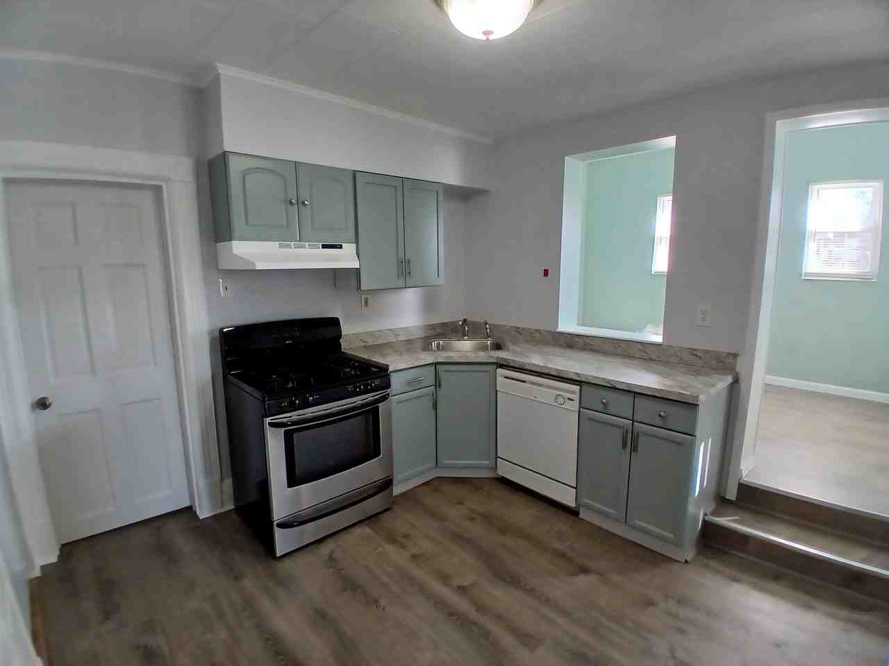 3 Vermont Ave #2F - Photo 2 of 13