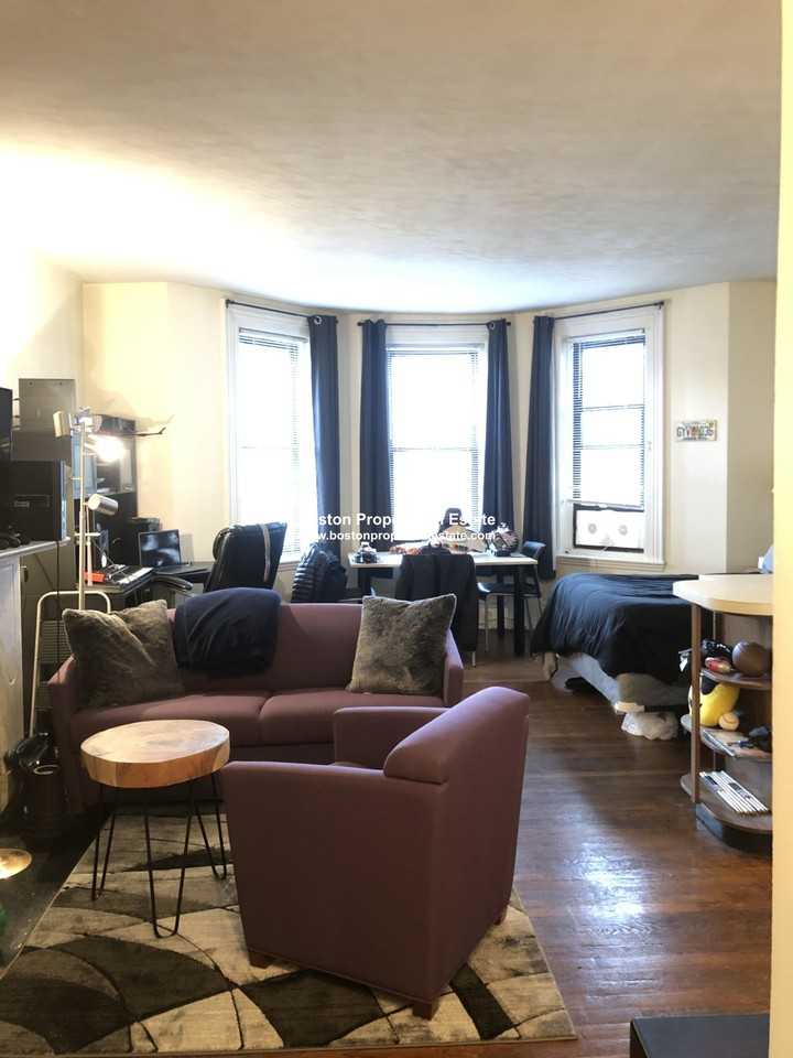 312 Beacon St #8