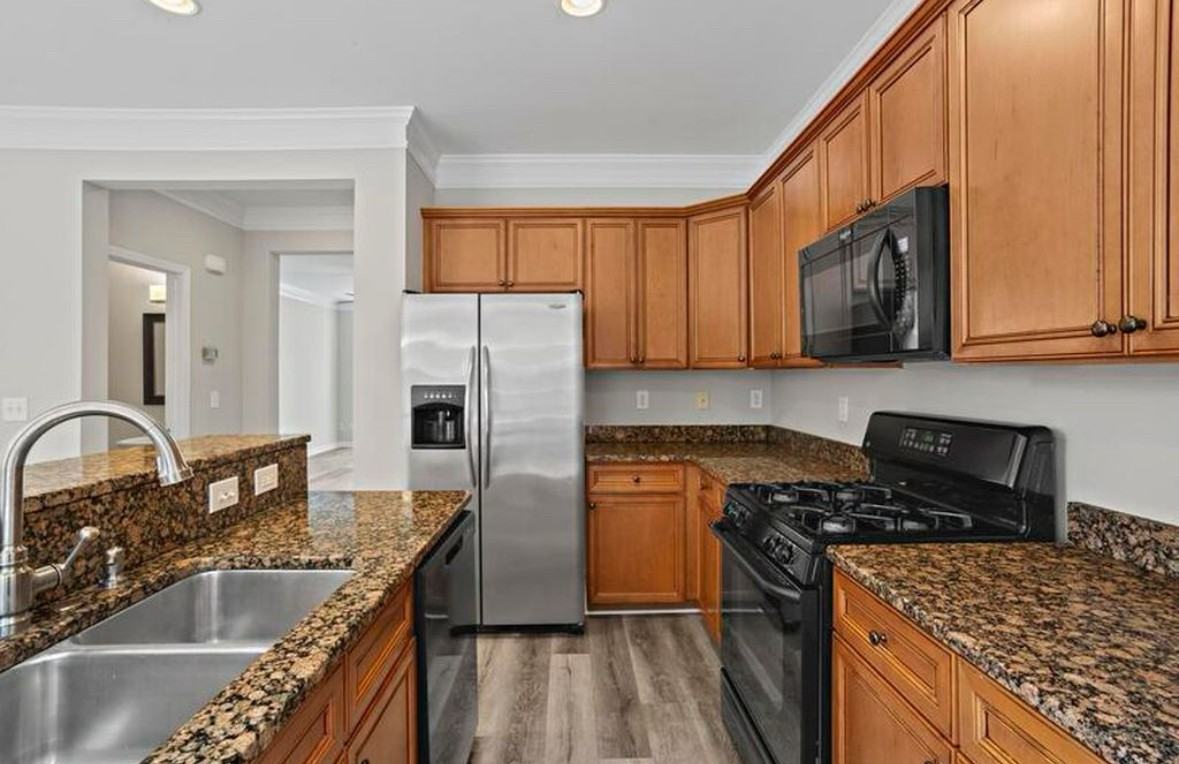 423 Iona Abbey Ct Se - Photo 7 of 21