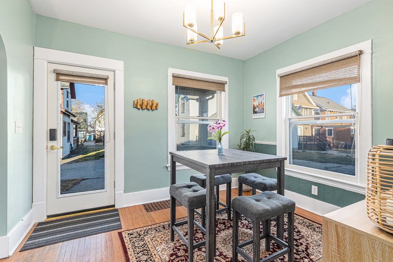 510 Glenwood Ave Se #1 - Photo 6 of 40