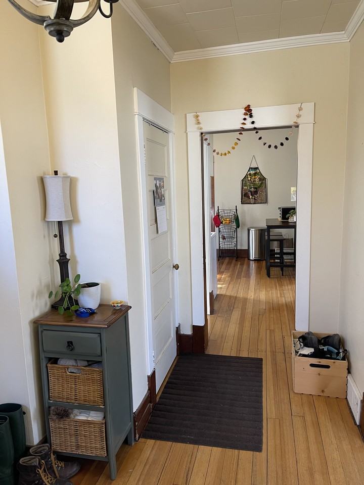 628 7th St Sw #NA - Photo 2 of 19