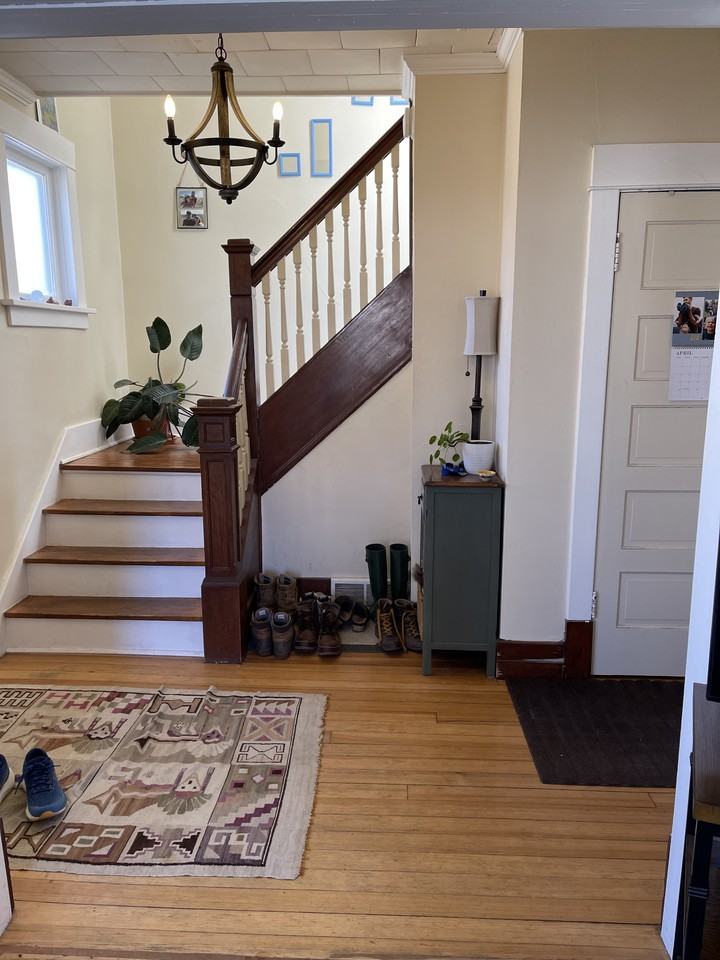 628 7th St Sw #NA - Photo 3 of 19