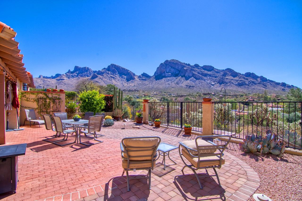 784 E Camino Diestro #784 - Photo 2 of 9