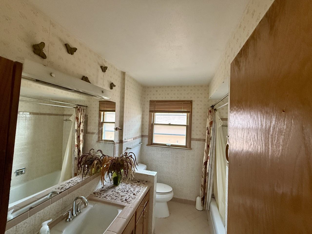 8707 W Appleton Ave #8709 - Photo 5 of 7