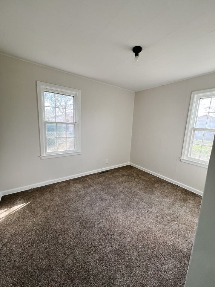 540 S College Ave #NA - Photo 6 of 7