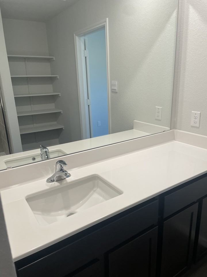 1009 Cedar Trl #NA - Photo 7 of 17