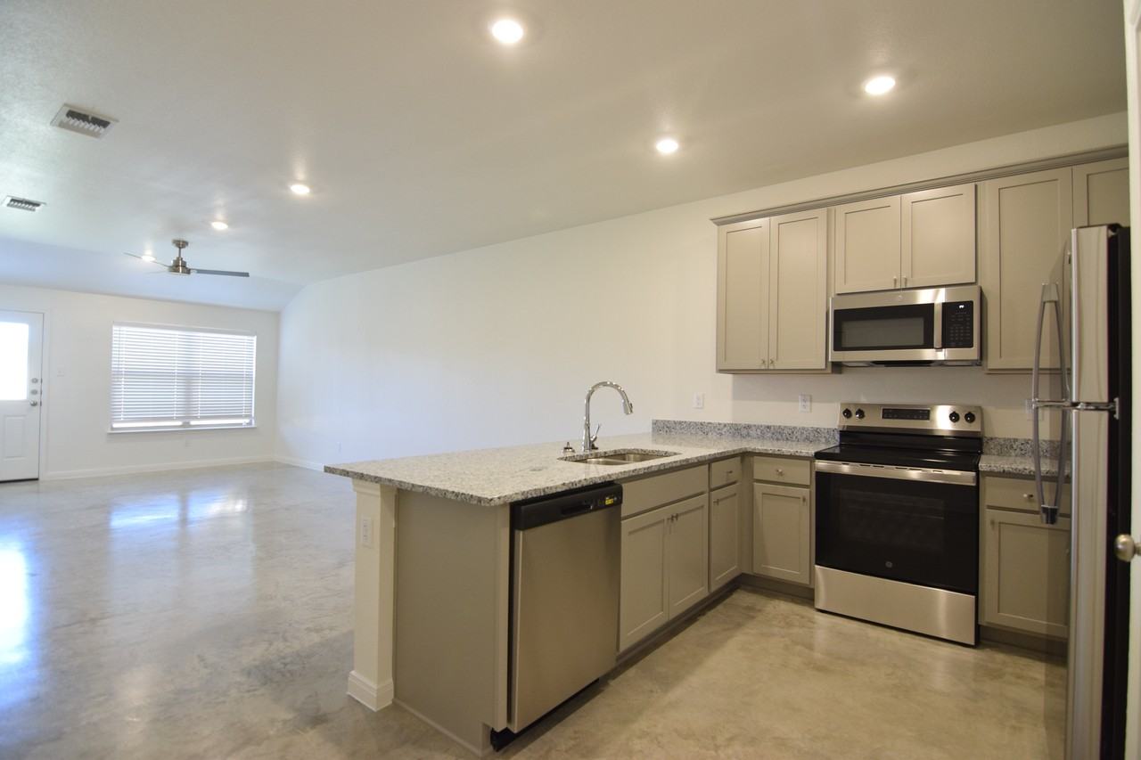 Sevenleaf Ln #A - Photo 3 of 20