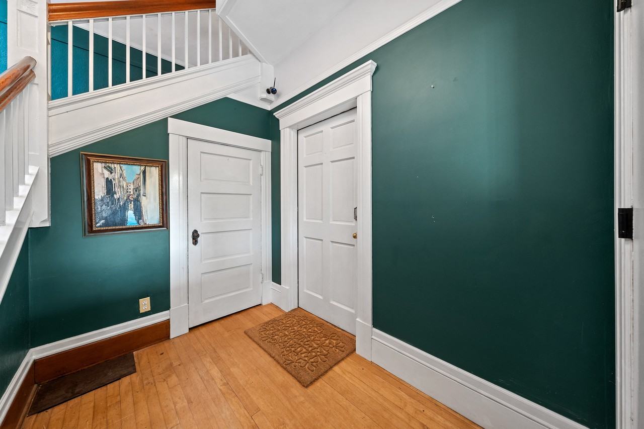 511 South G Street #1 - Photo 3 of 21