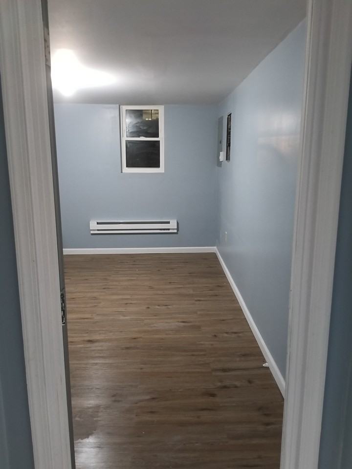 2057 Mckinley St #2 - Photo 3 of 18