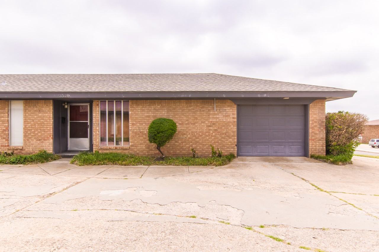 3529 Nw 51st St #NA - Photo 5 of 26