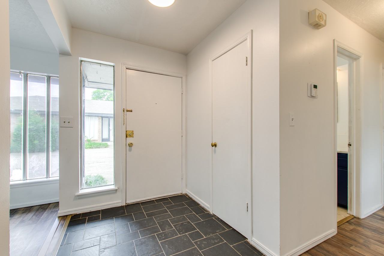 3529 Nw 51st St #NA - Photo 6 of 26