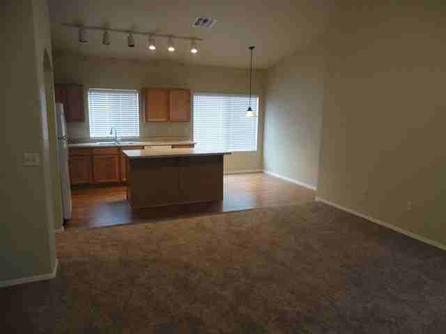 307 E Camino Limon Verde - Photo 3 of 16