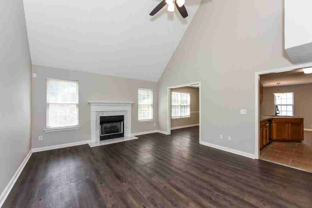 1594 Laurel Ledge Dr - Photo 4 of 17