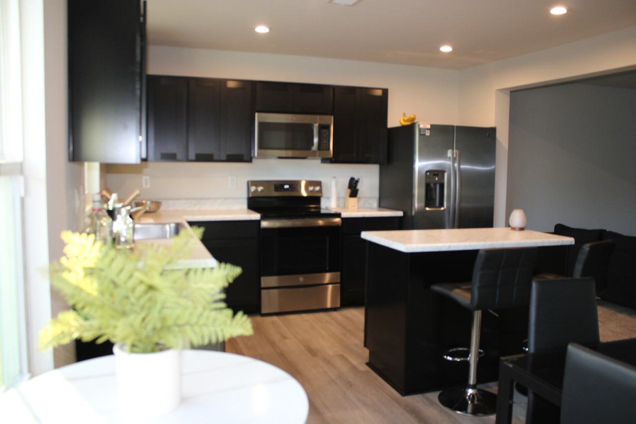 6327 Cutwater Cir - Photo 2 of 18