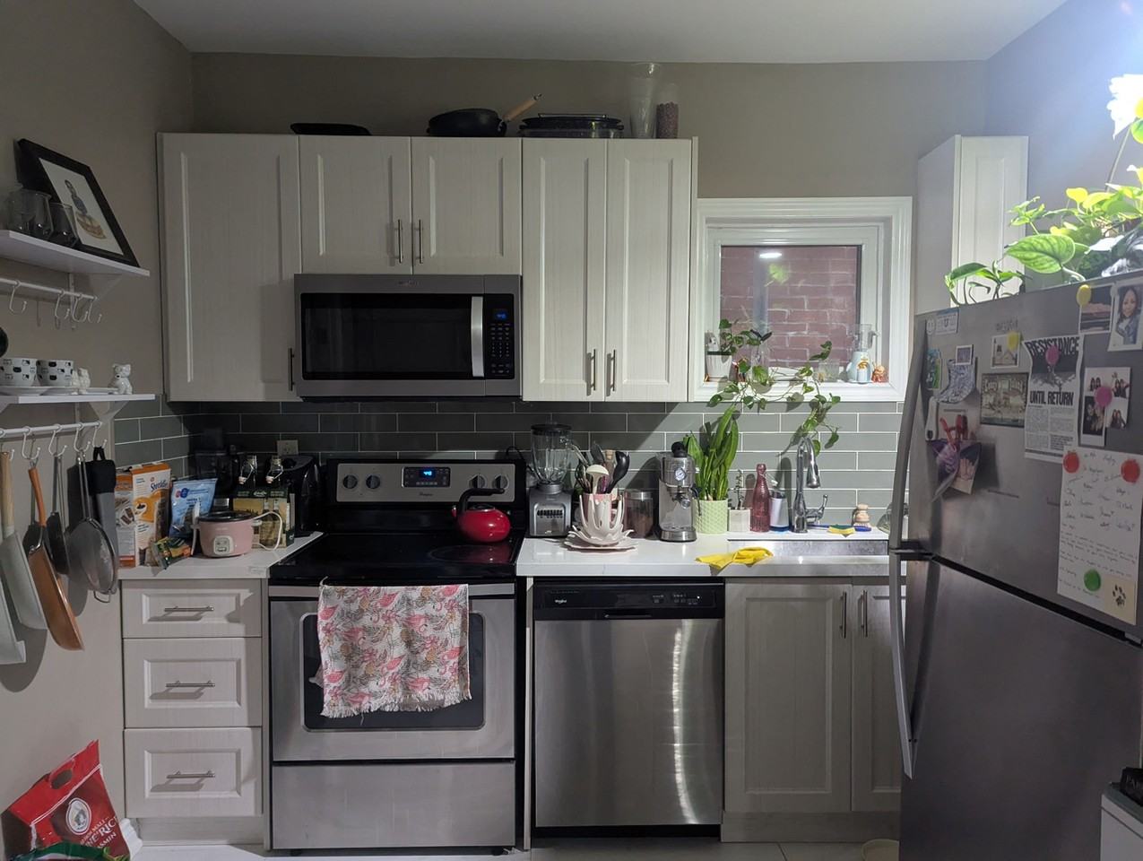 83 Hallam St - Photo 3 of 7