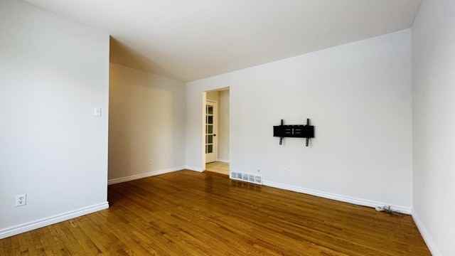 123 Woodrow Cres #1 - Photo 3 of 10