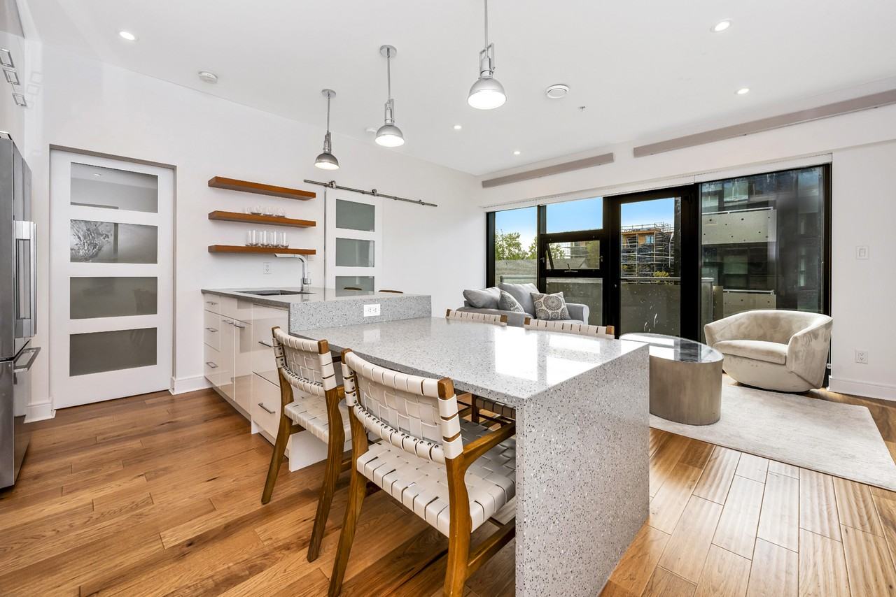 1105 Medical Arts Bldg. #309 - Photo 2 of 33