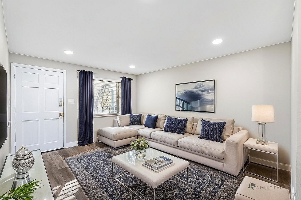 Lamar Station - Photo 2 of 17