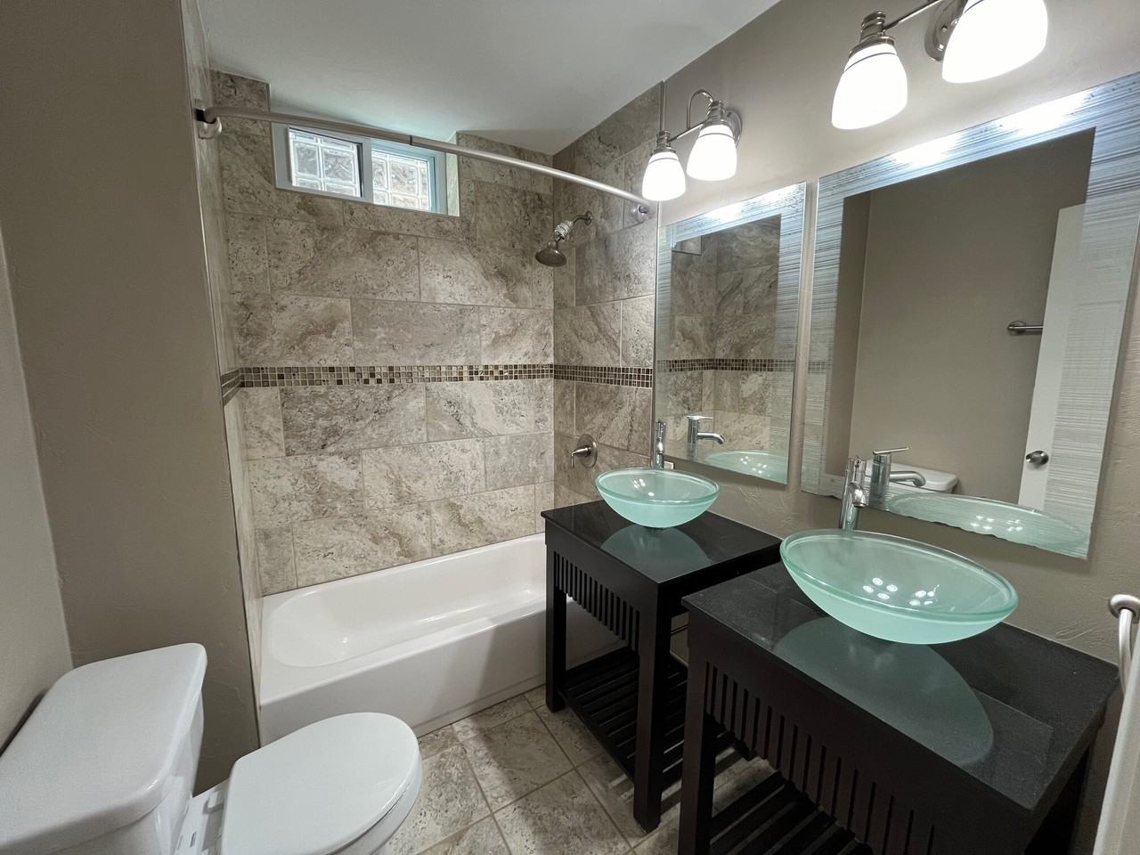 837 Highview St #2 - Photo 5 of 19
