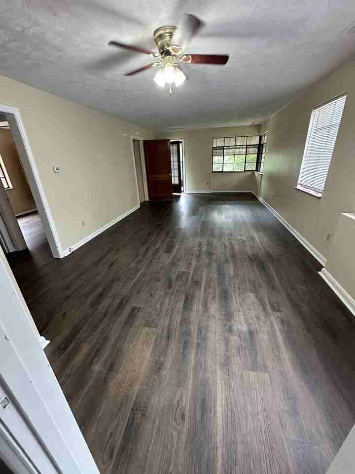 946 12th Ave - Photo 2 of 14