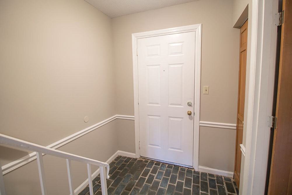 1201 Old Highway #107 - Photo 3 of 32