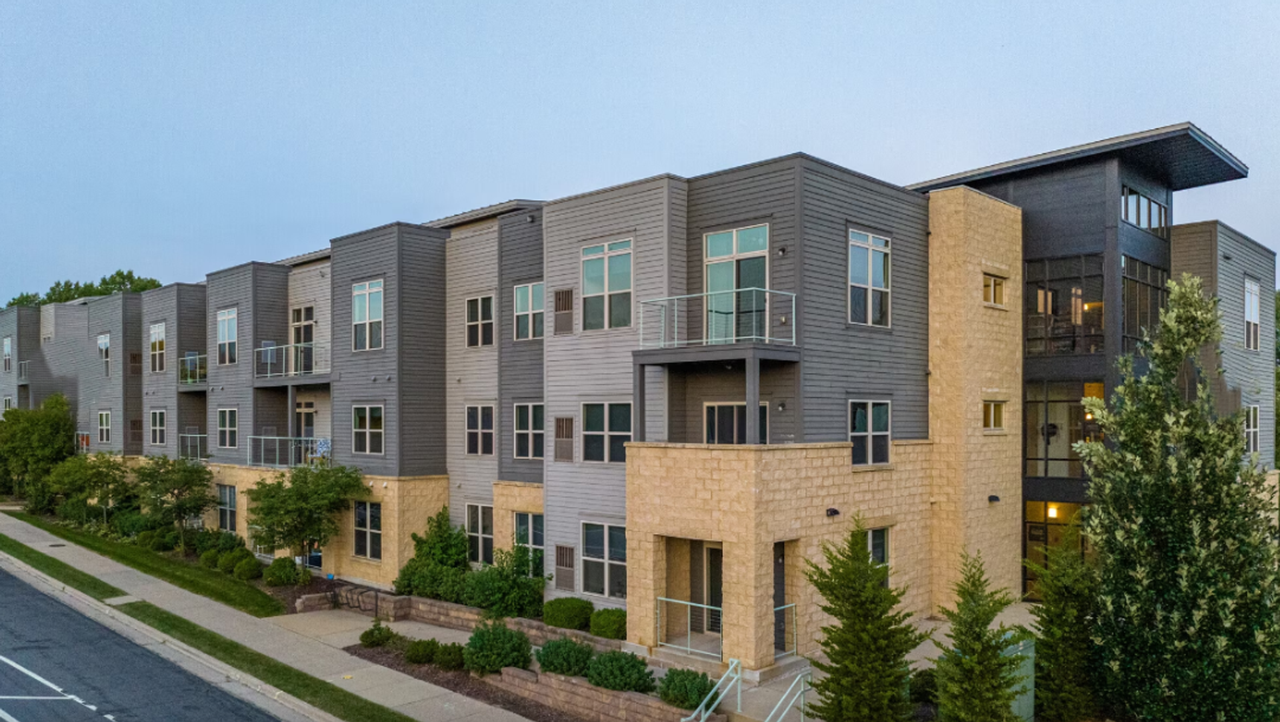 Tyberius Terrace Apartments - Photo 4 of 8