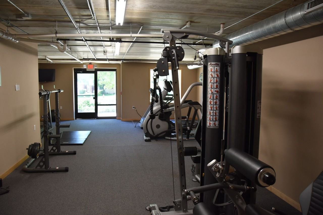 Tyberius Terrace Apartments - Photo 6 of 8